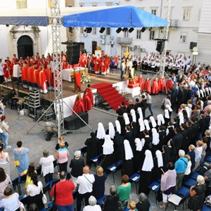 Kardinal Bozanić predvodio euharistijsko slavlje prigodom proslave 50. obljetnice metropolijskog sjedišta u Rijeci i blagdana sv. Vida